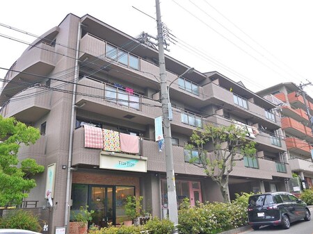 千里五月丘ハイツ5番館外観写真