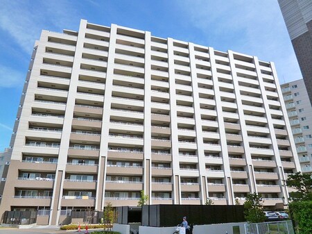 グランファースト千里桃山台5号棟外観写真