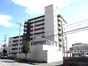 ヤマゼン経塚マンション外観写真