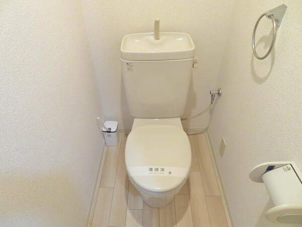 トイレ(家具、家電などは付属しておりません。)