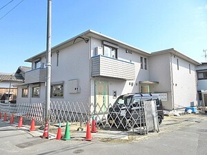 アースフィールド2外観写真