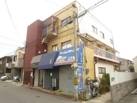 パインコート千里園外観写真