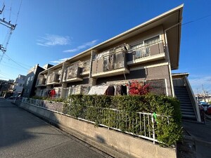 タウニーイサカA棟外観写真