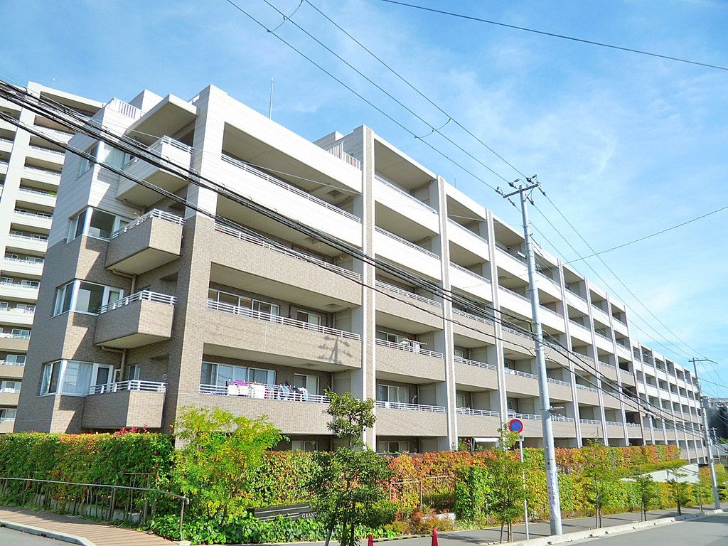 グランファースト千里桃山台1号棟