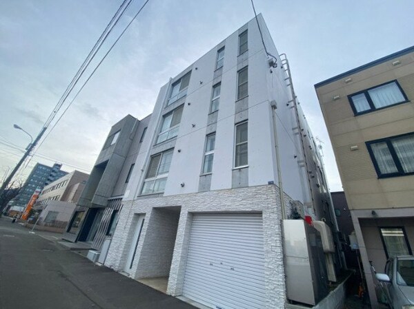 建物外観(札幌市中央区南十六条西「SUPERIAGE伏見」)