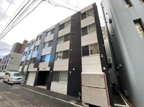 建物外観(札幌市中央区南2条西「カヌレ」)