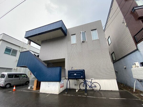 建物外観(札幌市中央区北7条西「第2エルムビル」)
