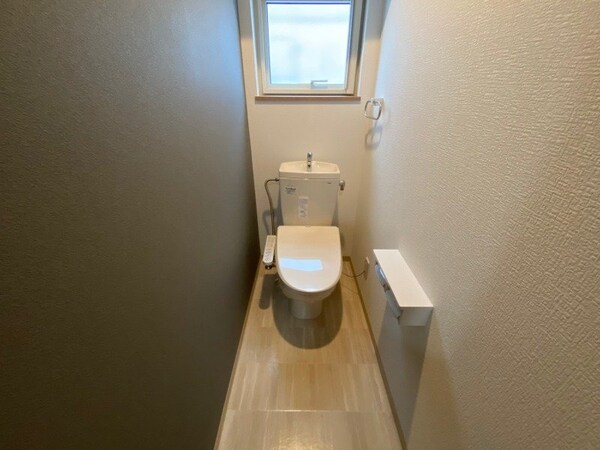 トイレ(トイレです。ウォシュレット付を探している方、おすすめです。)