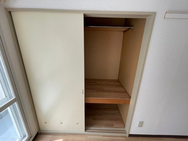 収納(寝室の収納です。部屋がすっきり片付きます。)