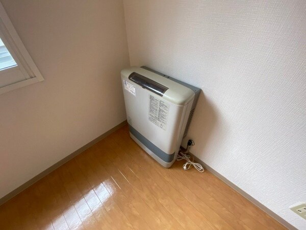 ガス暖房です。札幌の寒い冬もこれで大丈夫！