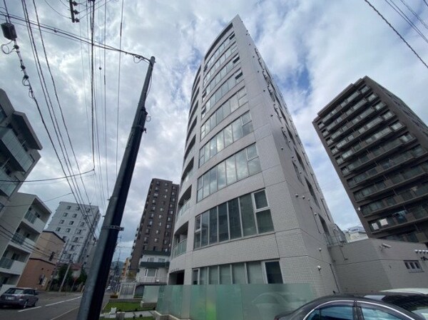 建物外観(札幌市中央区大通西「INFINITY22」)