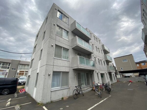 建物外観(札幌市東区北25条東「ヴァンテアン元町」)