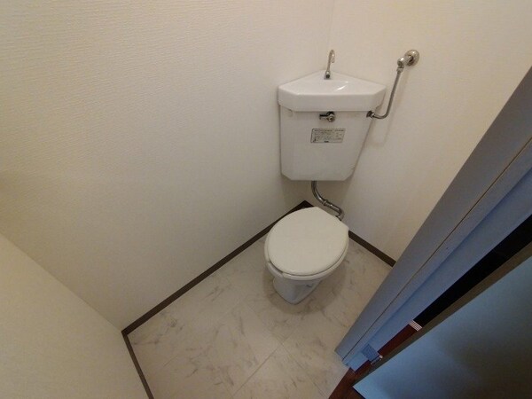 トイレ(嬉しいバストイレ別です！安心して使用できます。)