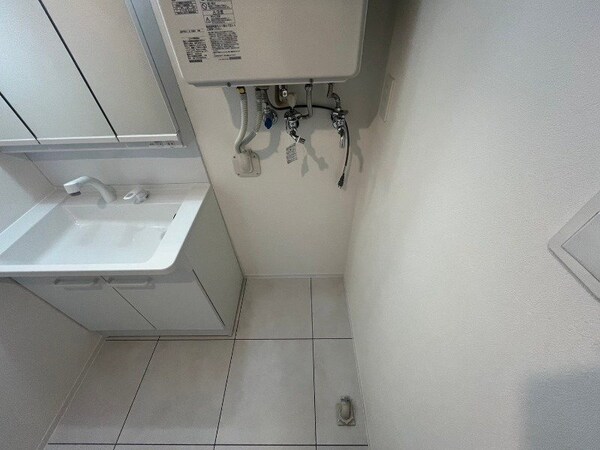 洗濯機はこちらの脱衣所に置くことができます！