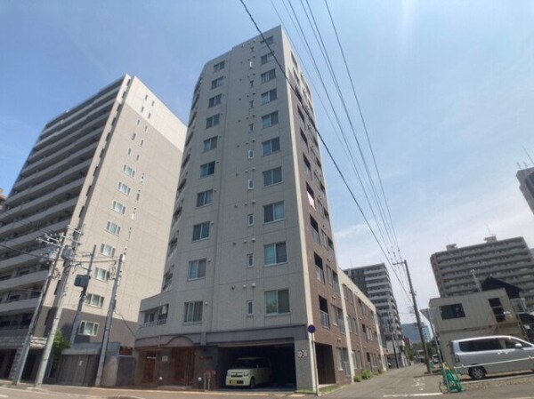 建物外観(札幌市中央区北2条西「クラッセ知事公館前」)