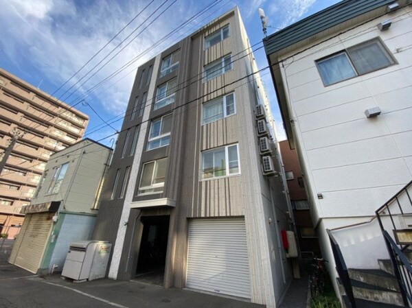 建物外観(札幌市中央区大通西「rentier nishi 17」)