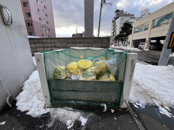 ゴミ置き場その他