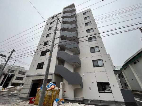 建物外観(札幌市北区北12条西「アルファスクエア北12西3」)