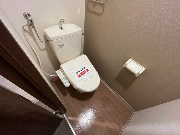 トイレ(トイレです。ウォシュレット付を探している方、おすすめです。)