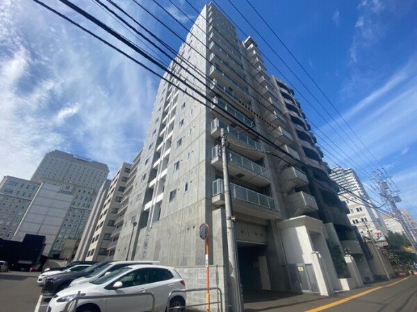建物外観(札幌市中央区北2条東「レジディア北2条イースト2」)