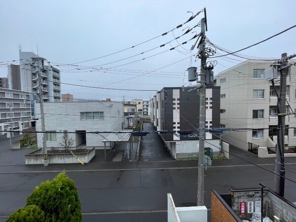 眺望(眺望はこちら。静かな住宅街という印象を受けました。)