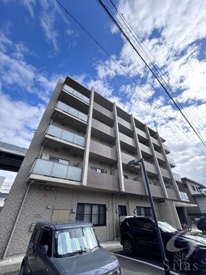 プレコート上鳥羽外観写真