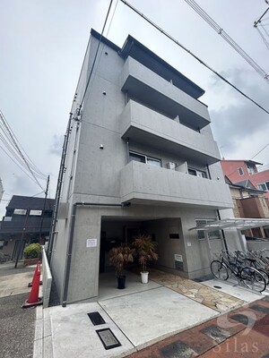 ａｔｔｒｉｃｅ太秦外観写真