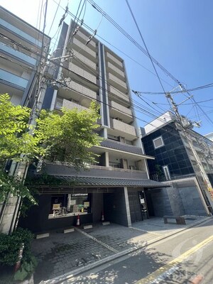 リヴァーク四条烏丸外観写真