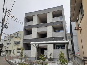 ディアコート栗栖野外観写真