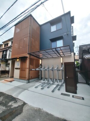 Private Residence 西院外観写真