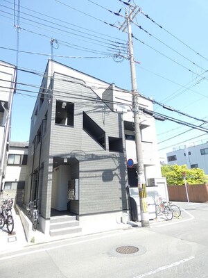 サンロイヤル深草外観写真