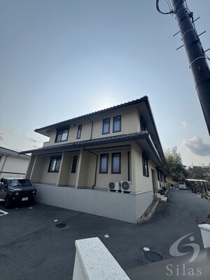 ソレアード御室外観写真