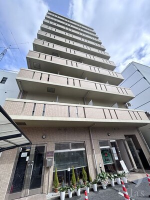 悠々館アパルトスパシオ外観写真