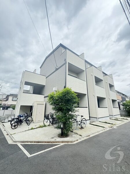 ＣＲＡＳＴＩＮＥ太秦安井北御所町外観写真