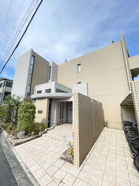 ルミエール花園外観写真