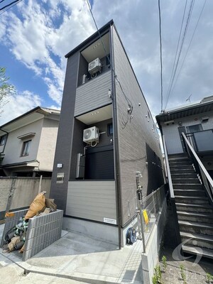 クレスト山科外観写真