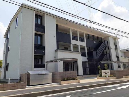 アヴェニール山崎外観写真