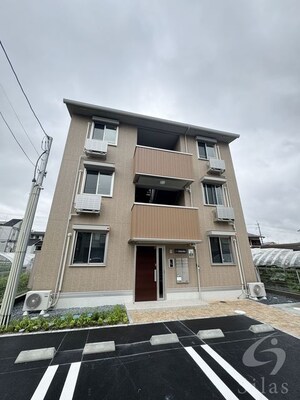 アドラブール外観写真