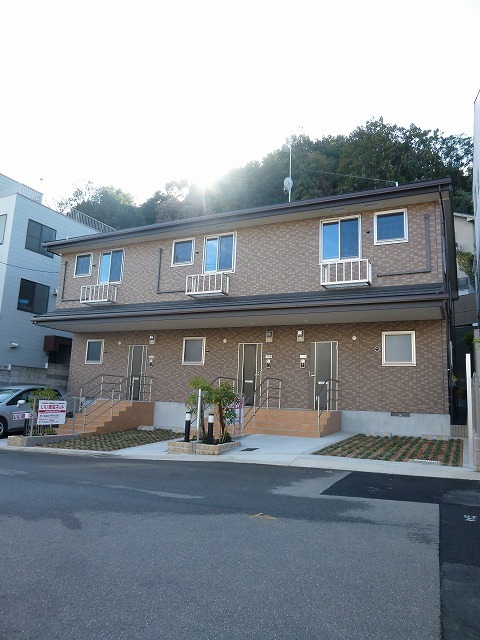 フリージア上花山