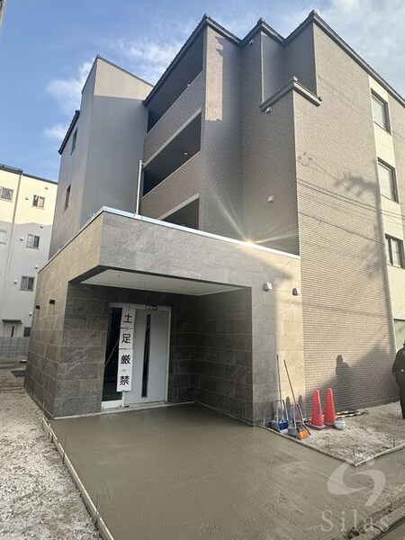 グラカン冷泉町外観写真