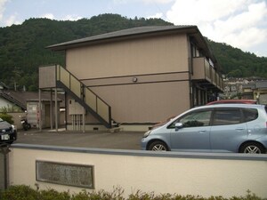 ポエム１番館外観写真