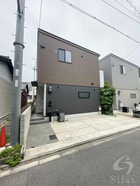 太秦安井戸建外観写真