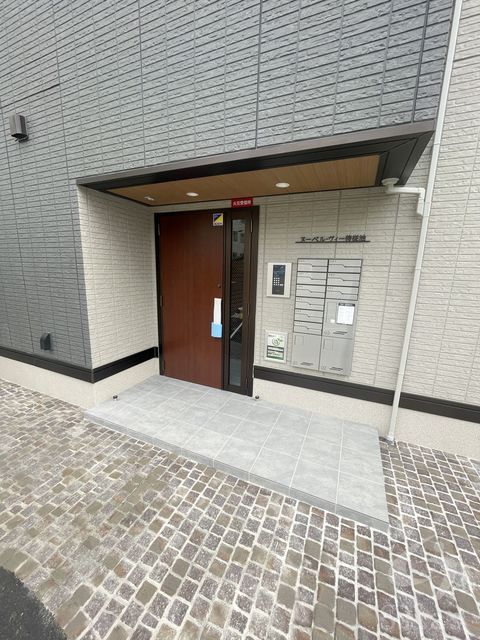 ヌーベル・ヴィ―侍従池