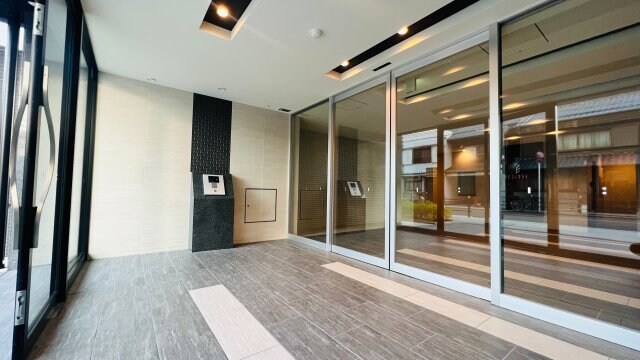 物件外観写真2　(ゆったり過ごせる居間です)