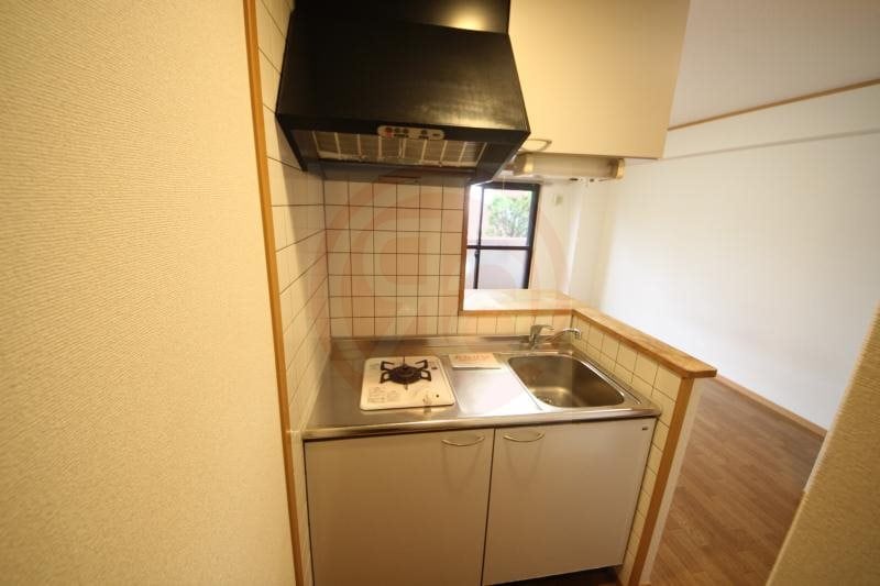 物件内観写真9　(キッチンでお料理をお楽しみください)