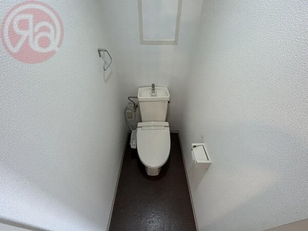 トイレ(シンプルで使いやすいトイレです)