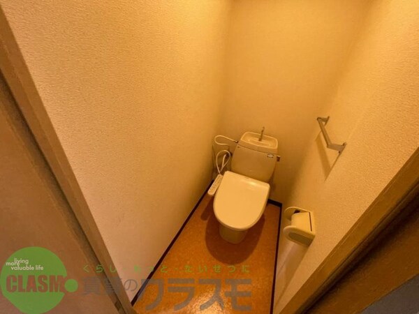 トイレ(コンパクトで使いやすいトイレです)