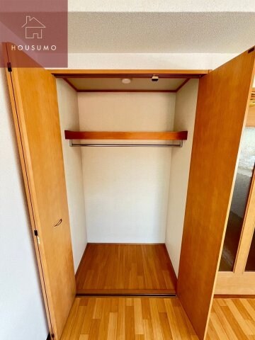 物件内観写真10　(外からの目が気にならないバルコニーで洗濯物が干せます)