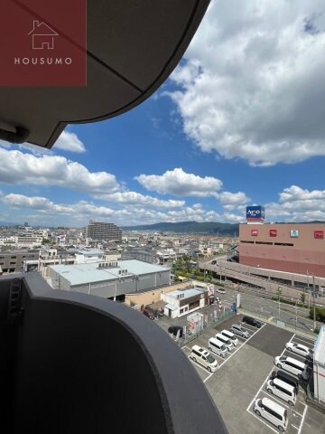 物件内観写真14　(明るい玄関です)