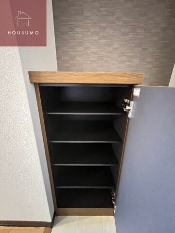 物件内観写真20　(開放的な寝室です)